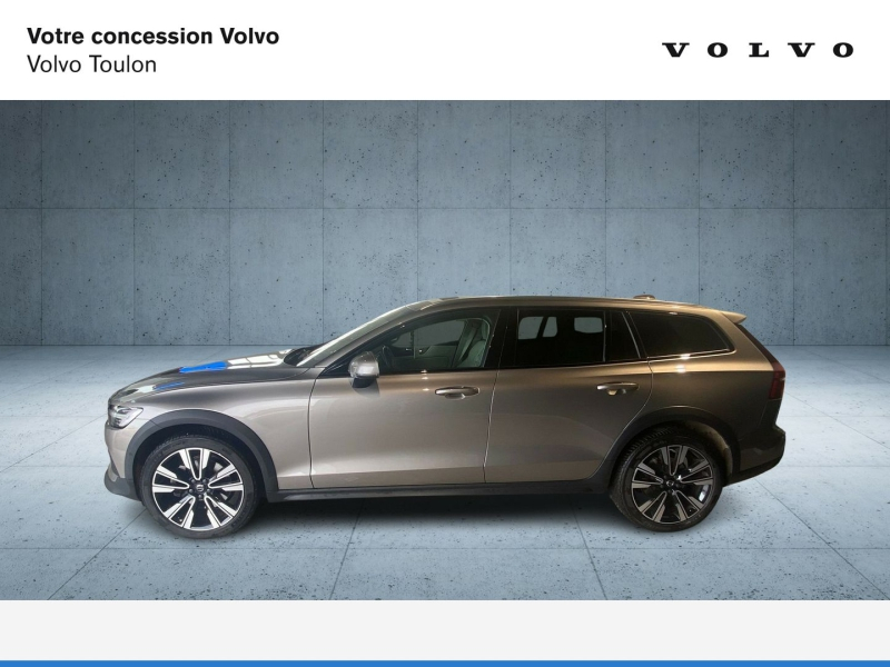 VOLVO V60 Cross Country d’occasion à vendre à La Garde chez Volvo Toulon (Photo 5)