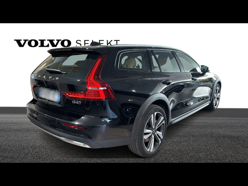 VOLVO V60 Cross Country d’occasion à vendre à TOULON chez CÔTE D’AZUR (Photo 3)