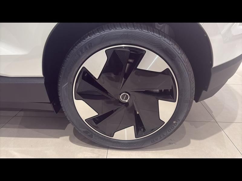 VOLVO EX30 d’occasion à vendre à TOULON chez CÔTE D’AZUR (Photo 12)